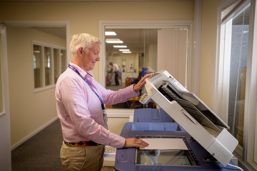 Preventive maintenance for a photocopier consists of several key steps that must be followed to ensure optimal operation. The first step is to establish a regular maintenance schedule. This schedule should take into account the daily use of the photocopier and the manufacturer's recommendations.