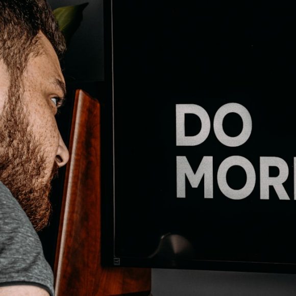 Photo prioritization techniques