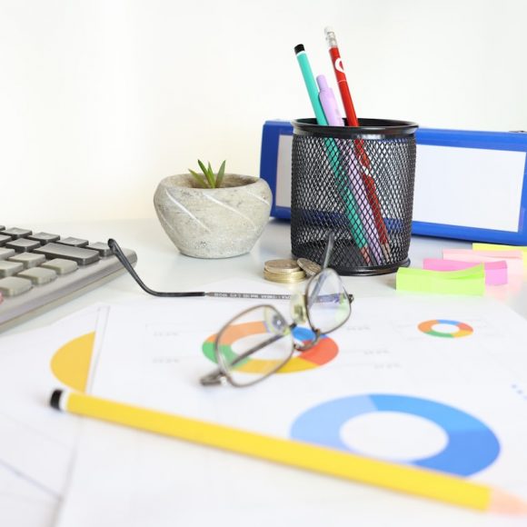 Photo office organization trends